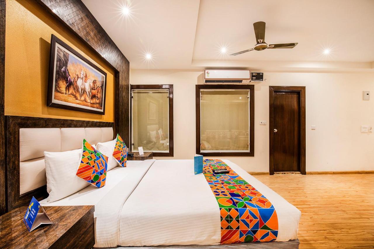 Fabhotel Shoba Estate Delhi Airport Neu-Delhi Exterior foto