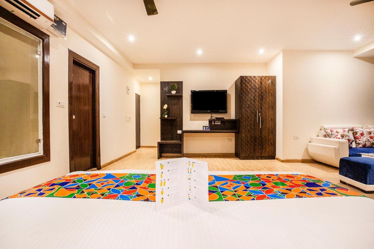 Fabhotel Shoba Estate Delhi Airport Neu-Delhi Exterior foto